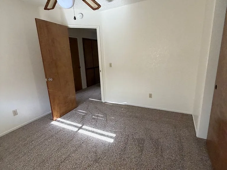1635 E Eastbrook Ave — Photo 19
