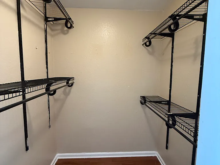 5409 Eastbay Dr — Photo 8