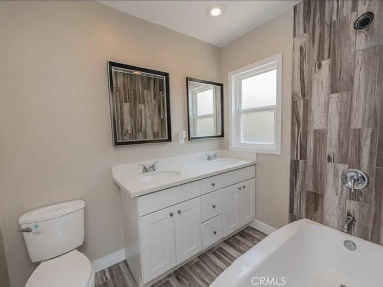 8956 Gladbeck Ave — Photo 12