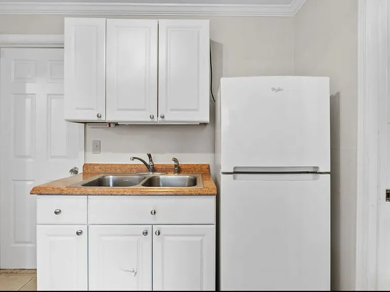 2787 Parliament Ct — Photo 4