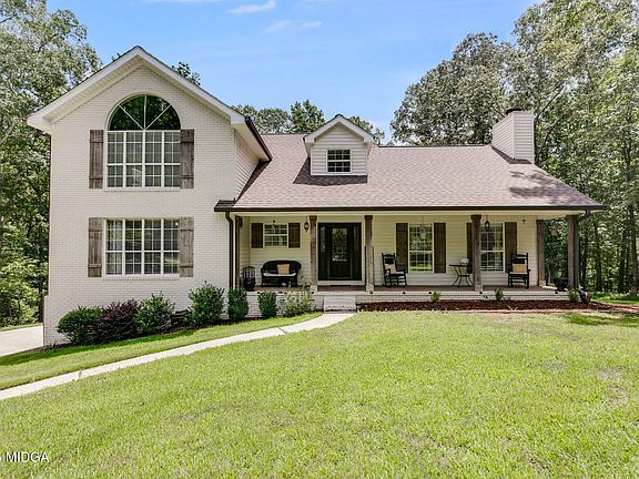 3rd image of 6240 River Ridge Dr