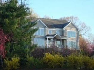 15901 Dolphin Dr, Dumfries, VA 22025