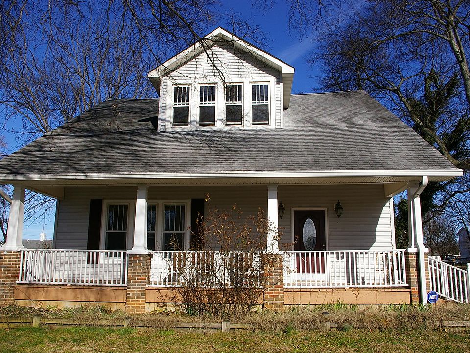 1st image of 205 S Vine St