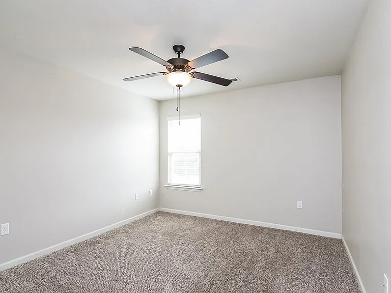 2847 S Cherry Dr — Photo 9