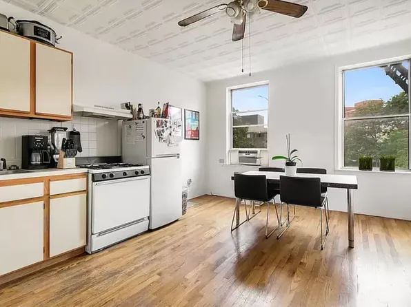 19 Carroll Street image 1 of 5