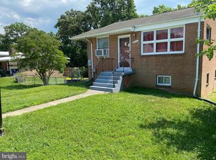 8633 Johnson Ave, Lanham, MD 20706