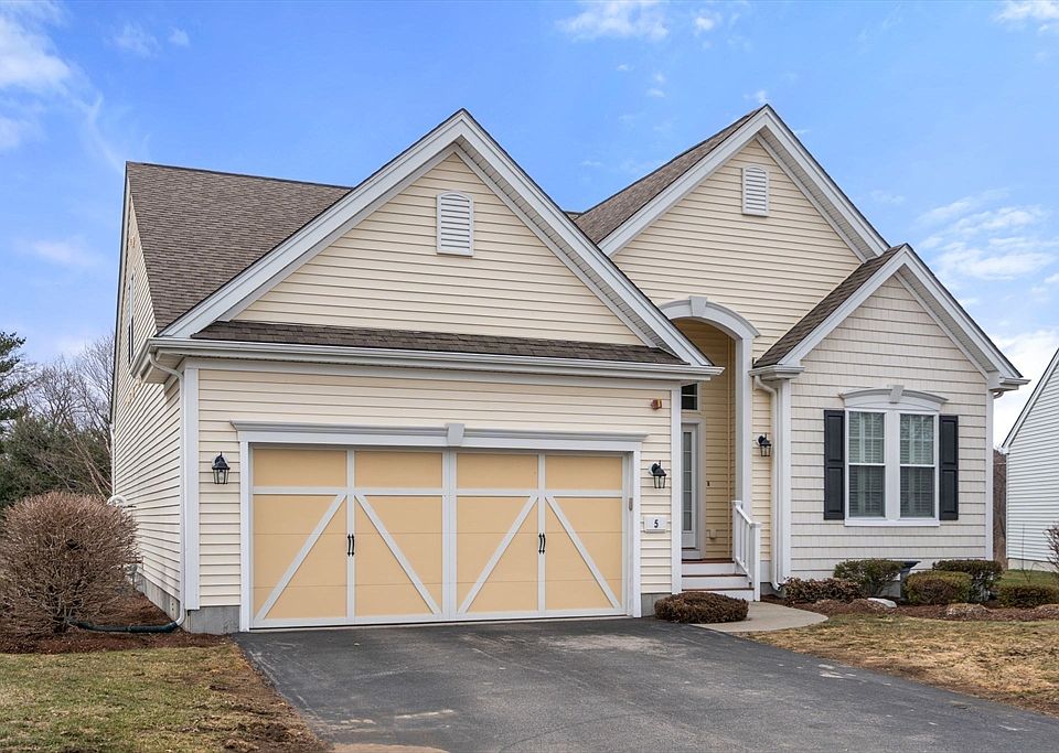 1st image of 5 Heartwood Way #123