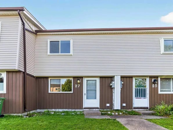 27 Drumdonald Rd, Halifax, NS B3P 2L1