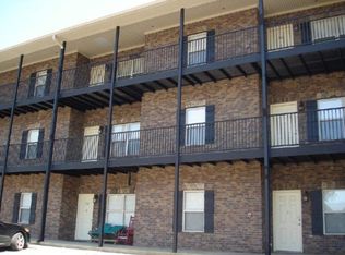 836 W Glenn Ave APT 204, Auburn, AL 36832