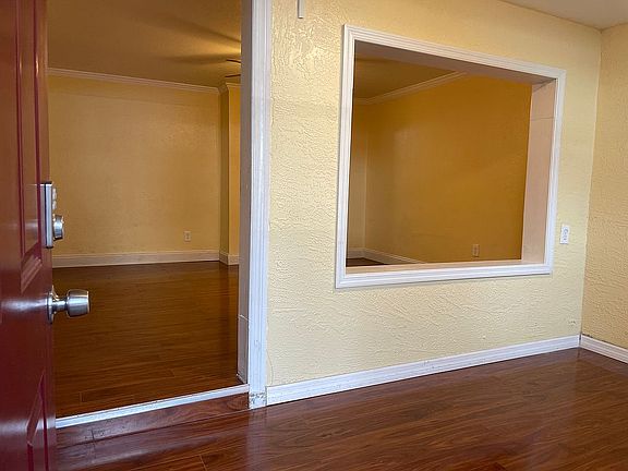 2nd image of 1377 S Martin Luther King Jr Ave