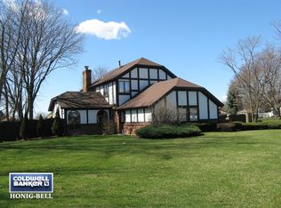 415 Essex Ln, New Lenox, IL 60451