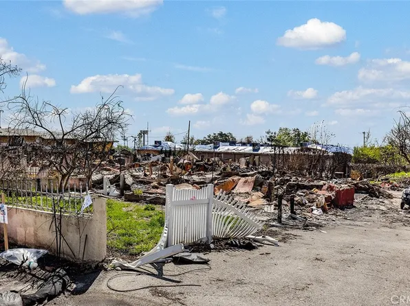 686 E Pine St #17, Altadena, CA 91001