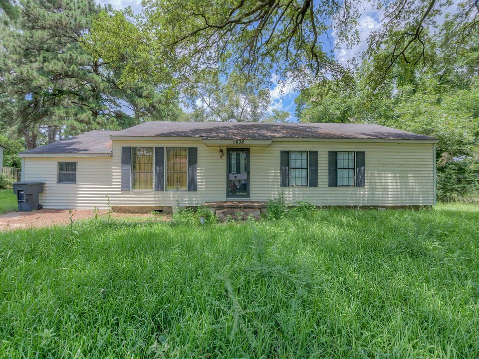 1st image of 1838 Shady Ln