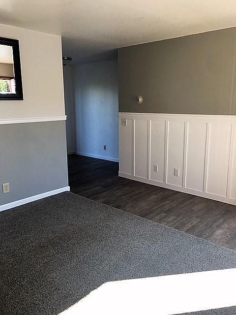 2nd image of 129 Sprucewood Rd #3