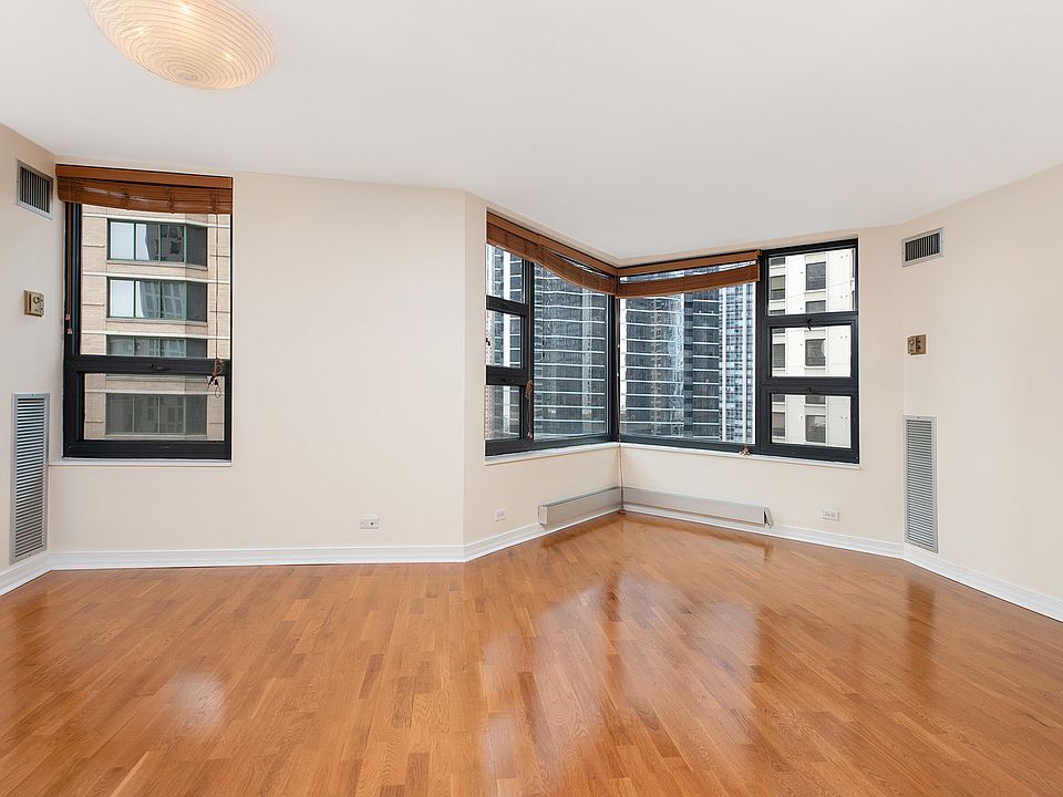 1st image of 401 E Ontario St APT 1706