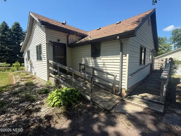 325 N Bell Ave, Milbank, SD 57252