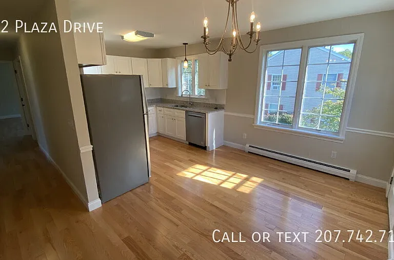 312 Plaza Dr — Photo 3