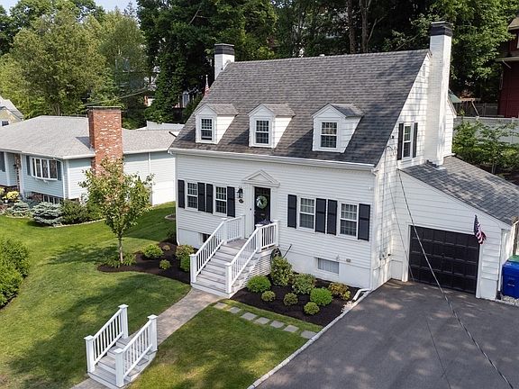 4th image of 112 Nonantum St