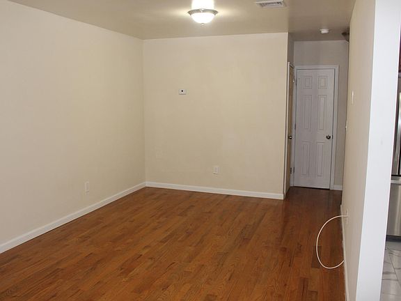 3rd image of 3408 Bronxwood Ave #1
