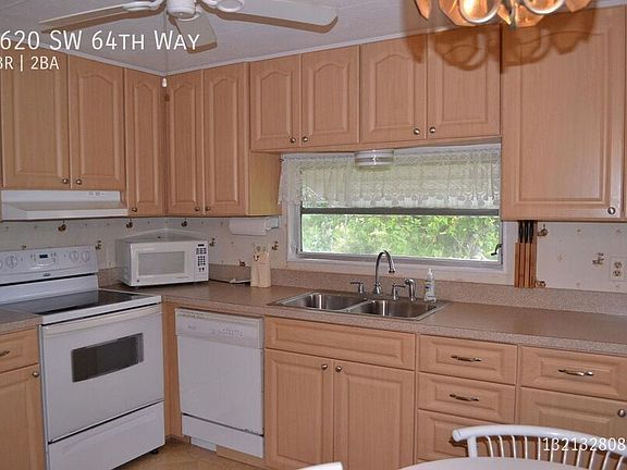 5th image of 1620 SW 64th Way