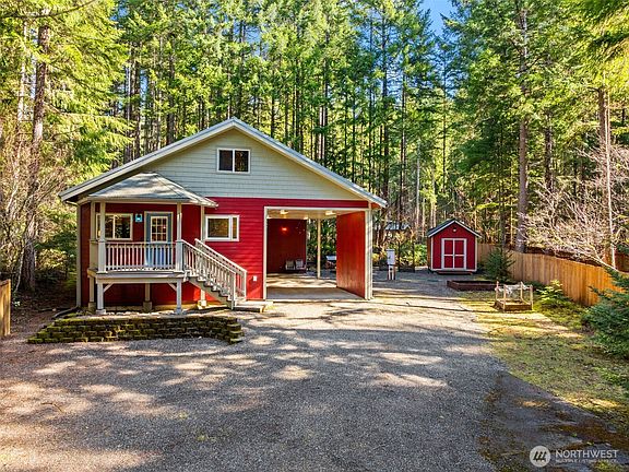 4th image of 132 N Kokanee Cove Way