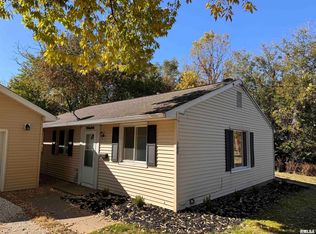 300 Joliet Rd, Marquette Heights, IL 61554