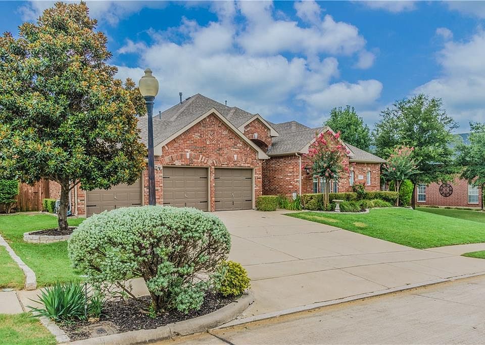 1st image of 3717 Hillsdale Dr