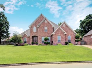 141 Mountain Valley Dr, Maumelle, AR 72113