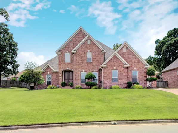 141 Mountain Valley Dr, Maumelle, AR 72113