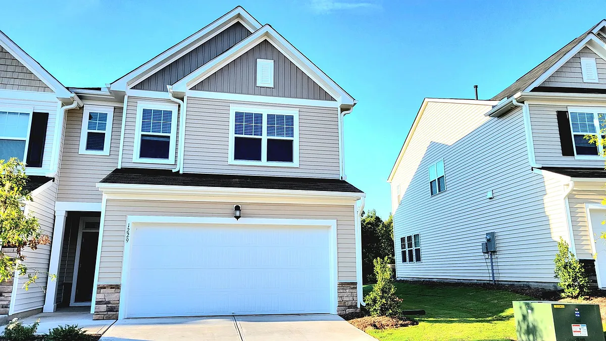 Building Photo - 1229 Pate Farm Ln
