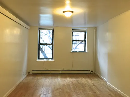 Rented by Match Realty | media 14