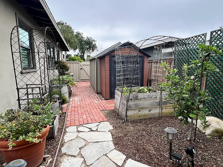 2171 Rural Pl — Photo 24