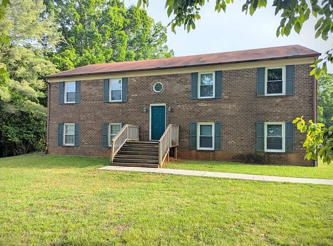 185 Moss Creek Dr #C — Photo 1