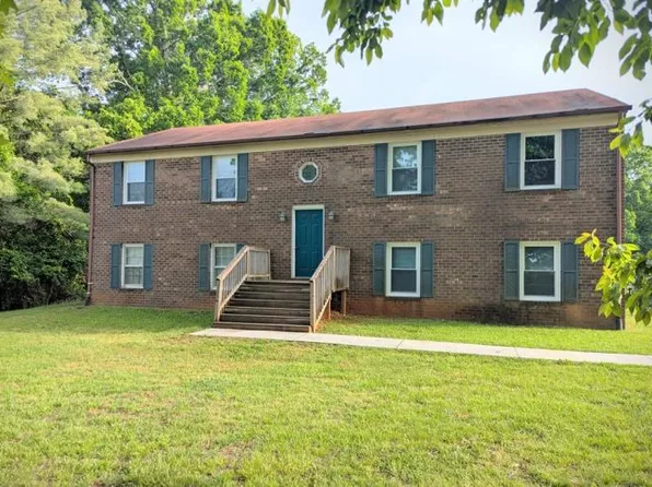 185 Moss Creek Dr APT C, Forest, VA 24551