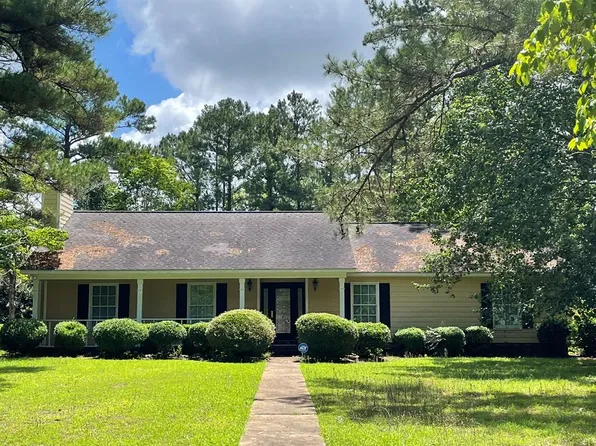 1806 Whisperwood St, Albany, GA 31721