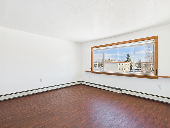 5th image of 827 17th Ave APT 146