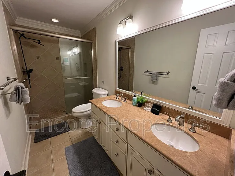 105 Baybrook Ct — Photo 13