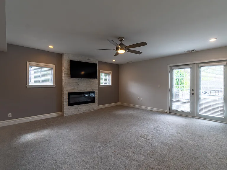 2604 Manchester Rd — Photo 20