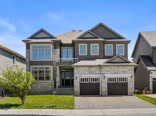 333 Haliburton Hts, Ottawa, ON K2V0G2
