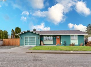 1131 N 16th St, Cottage Grove, OR 97424
