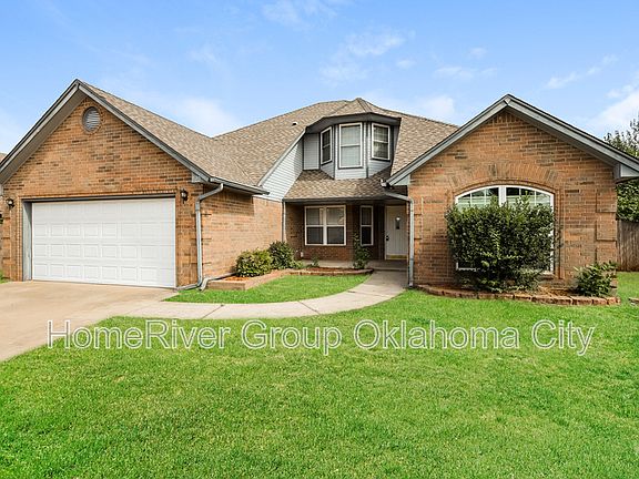 3rd image of 520 N Caddell Way