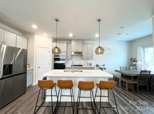 13104 Kenworth Rd, Charlotte, NC 28278