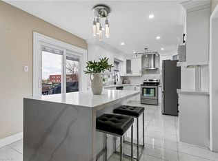 6769 Gracefield Dr, Mississauga, ON L5N 6T5