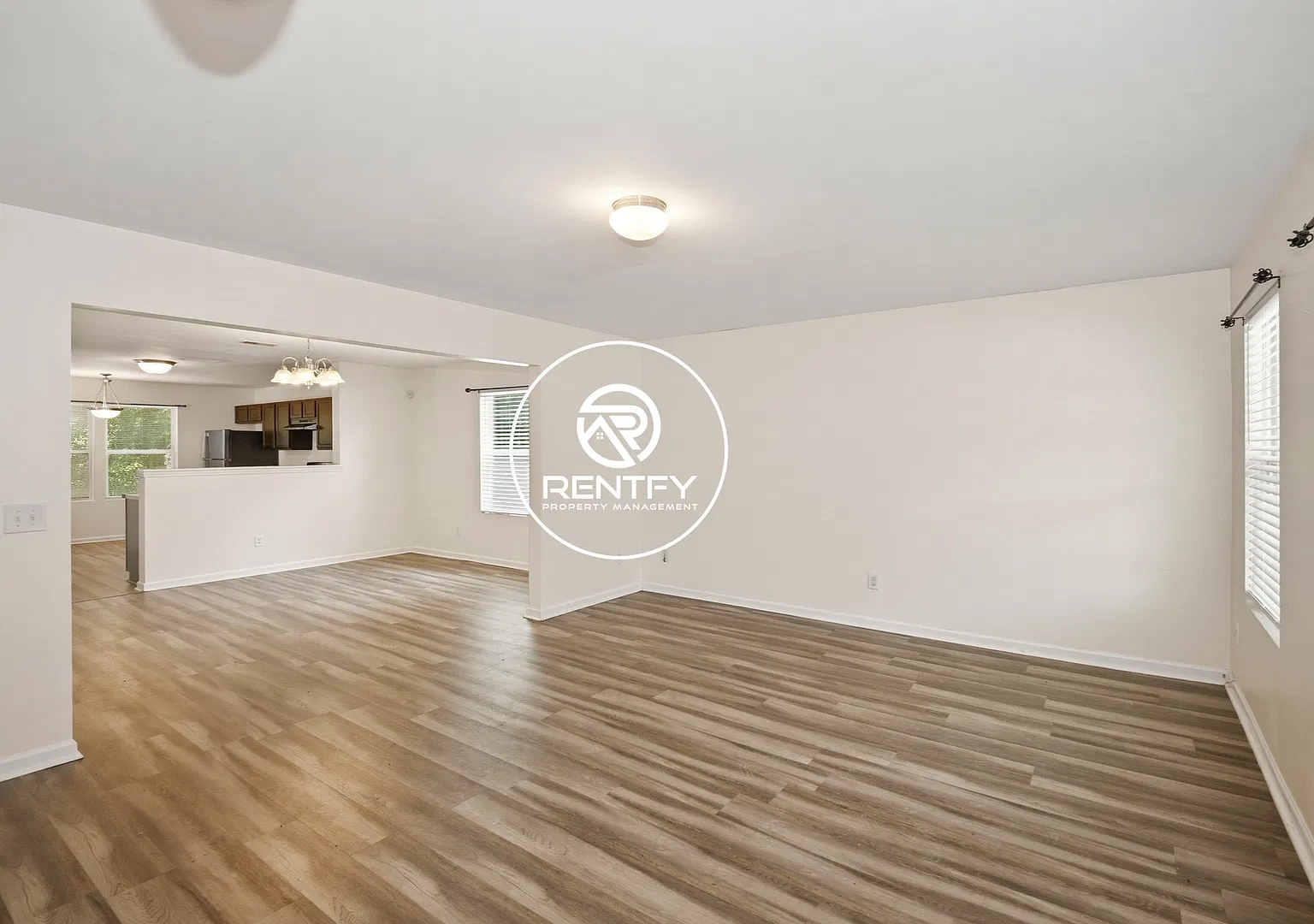 1025 Rook Rd Charlotte, NC 28216 — Photo 4
