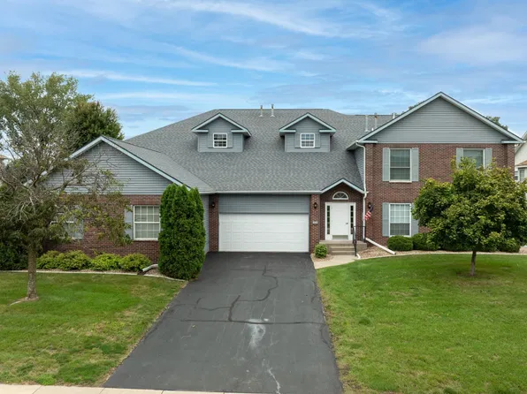 2920 Towne House Dr NE Unit A, Cedar Rapids, IA 52402