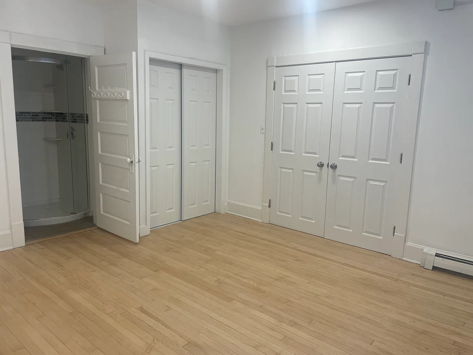 2 bed, 700 sqft, $1,000 — Photo 2