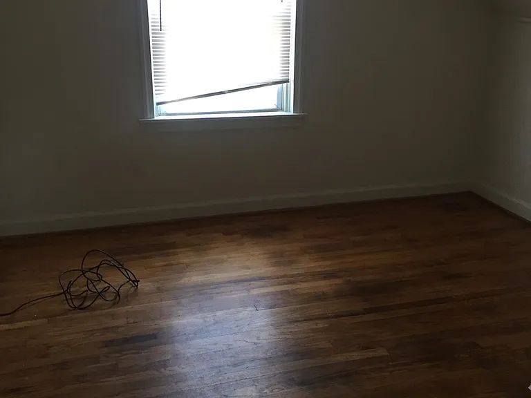 1005 Nancy Ln — Photo 5