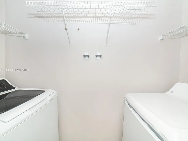 17100 N Bay Rd #1913 — Photo 21