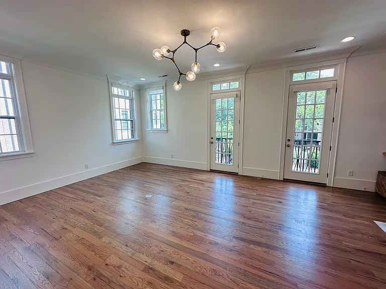 2820 Hillside Springs Dr — Photo 18