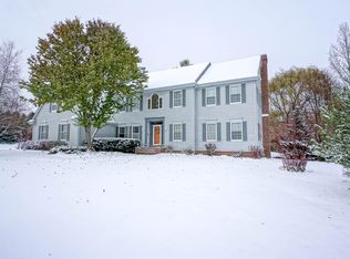 W302N3274 Rookery Rd, Town Of Delafield, WI 53072
